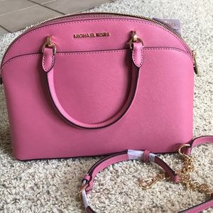 Micheal Kors purse